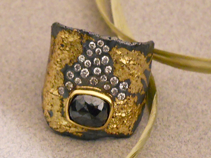 Goph Albitz, Untitled, 2014, ring, 22-karat fused gold on sterling silver, rose-cut black diamond, white diamonds, 19 x 19 x 19 mm, photo: artist