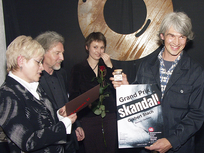 Award ceremony at the 15th International Jewellery Competition SCANDAL, 2006, photo from the archive of the Gallery of Art in Le