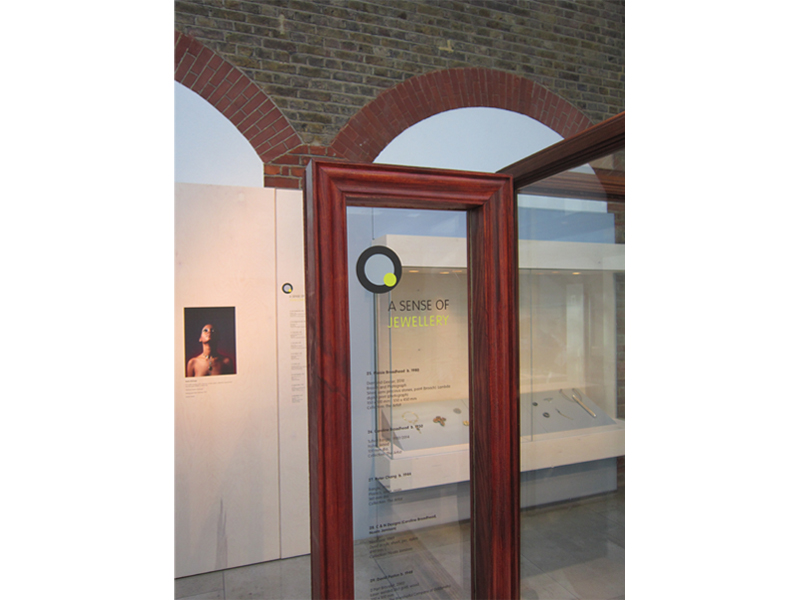Exhibition entrance, A Sense of Jewellery, 2015, Goldsmiths’ Hall, London, photo: Brocklehurst Architects