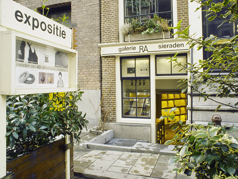 Exterior of Ra Gallery in 1978