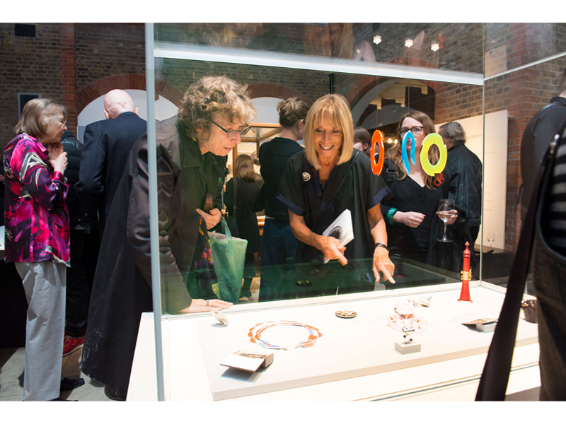 Visitors to A Sense of Jewellery, 2015, the Goldsmiths’ Centre, London, photo: Julia Kupney 