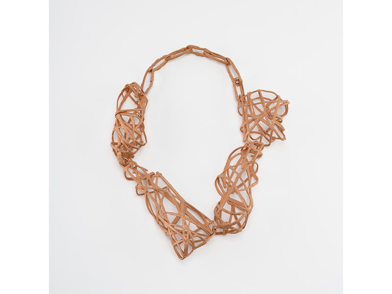 Iris Bodemer, Construction.10, 2020, necklace, copper, gold plated, thermoplastic, 320 x 240 x 40 mm, photo: Nicole Eberwein