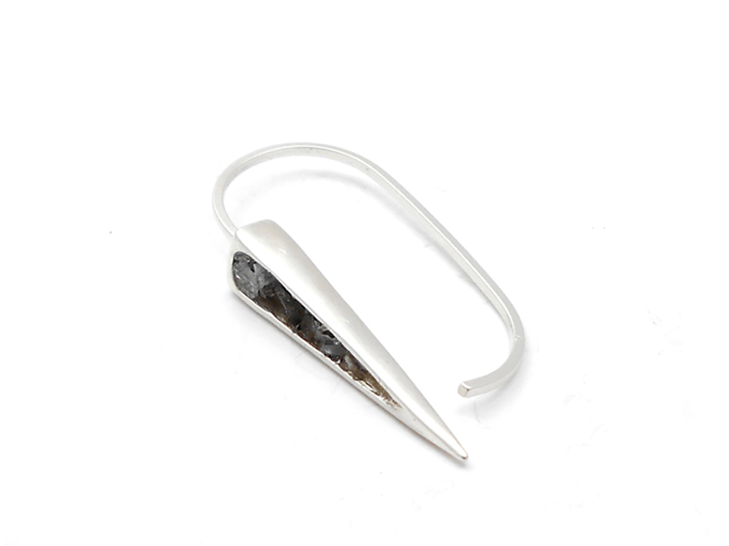 ENJI Studio Jewelry by Niki Grandics, Point Two-Finger Ring, 2015, smoky quartz, recycled sterling silver material, 50 x 20 x 5 mm, photo: artist