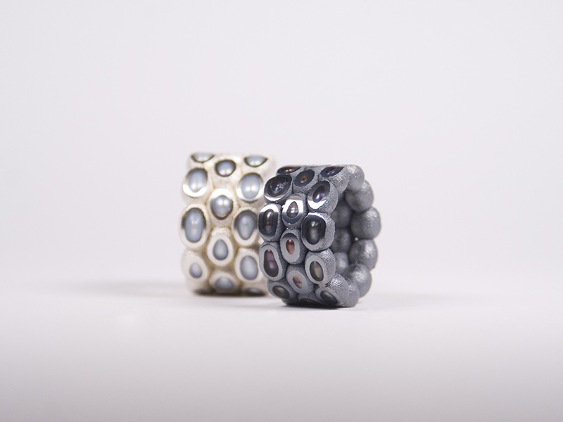  Ambroise Degenève, Fossile, 2020, ring, silver, copper, freshwater pearls, 17 x 30 mm (size 6.5), photo: artist