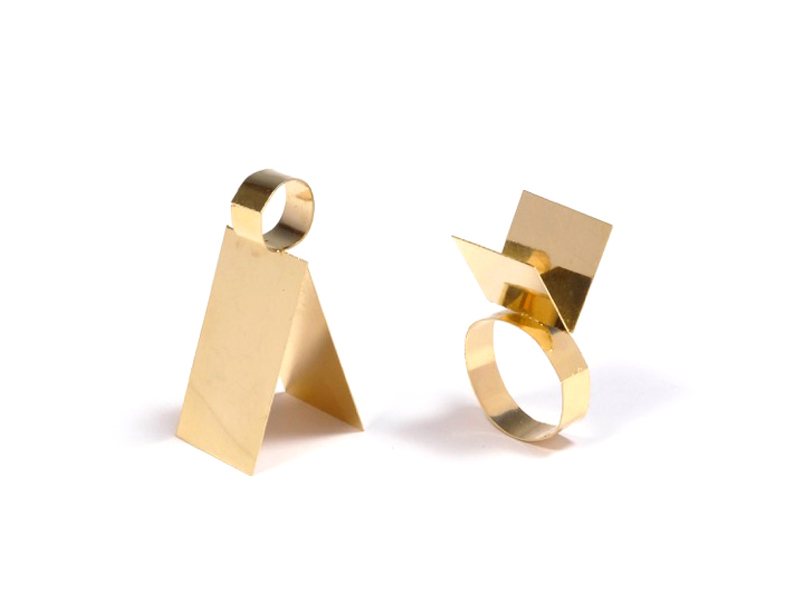 Marc Monzo, Blank Pendant and Blank Ring, 2015, 18-karat gold, 38 x 15 x 20 mm and 28 x 15 x 15 mm, photo: artist
