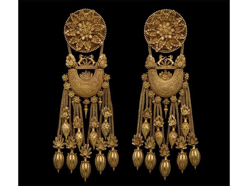 Hellenistic gold earrings, photo: Albion Art