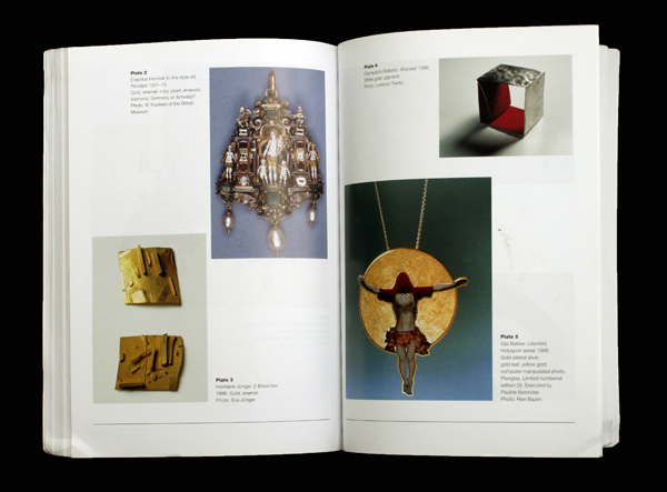 Roberta Bernabei. Contemporary Jewellers: Interviews with European Artists.