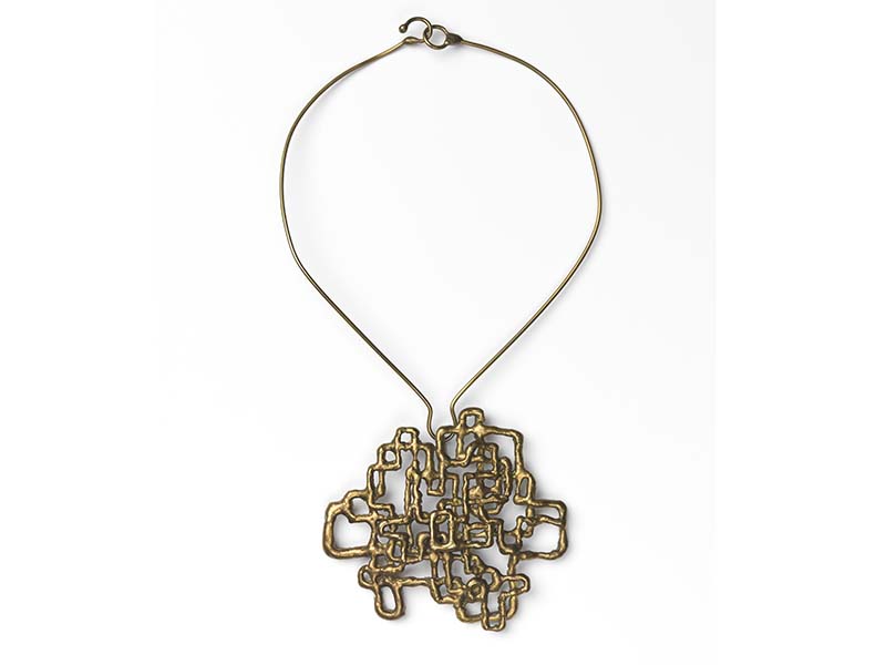 Ibram Lassaw, Untitled (Necklace), 1972, gold-plated bronze, 229 x 114 x 13 mm, pendant 76 x 89 x 13 mm, Museum of Arts and Design, New York, gift of Donna Schneier, 1997, photo: John Bigelow Taylor, 2008 Ibram Lassaw, Untitled (Necklace)