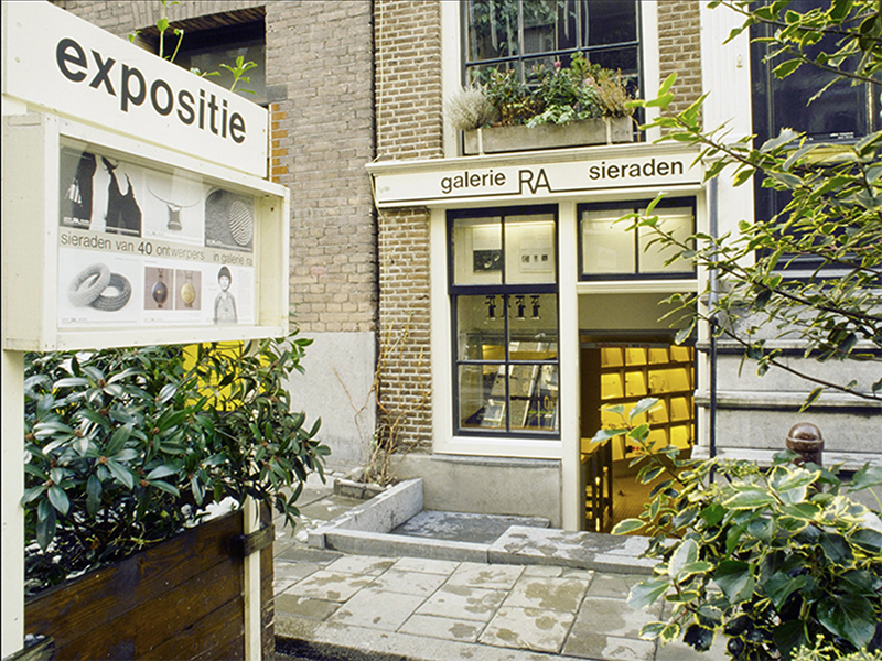Galerie Ra in 1978, photo courtesy of Paul Derrez
