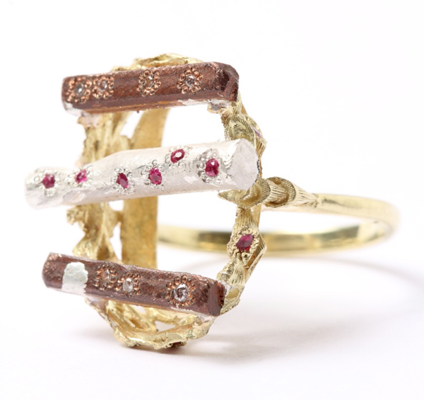 Karl Fritsch, Ring, 2012, gold, silver, copper, diamonds, rubies, 25 x 25 x 25 mm, photo: Karl Fritsch