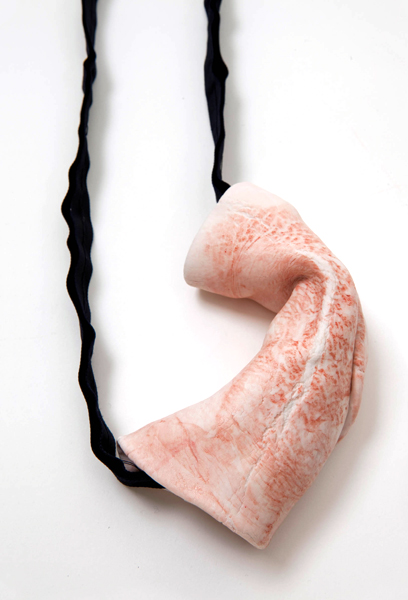 Mia Maljojoki, Life is juicy - How fragile is your day #7, 2013, necklace, porcelain, pigment, silk, cotton, porcelain element: 140 x 80 x 40 mm, photo: Mirei Takeuchi