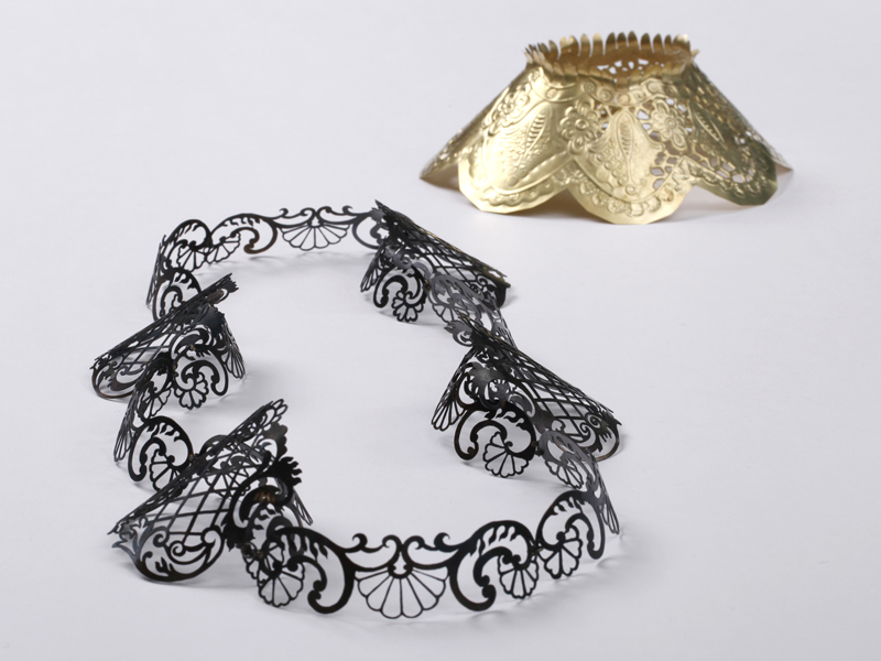 Vera Siemund, necklace, 2007, and bangle, 2000, (hand)sawn steel and gold, embossed and hewn out, on permanent loan from the Danner-Foundation, Munich, courtesy Die Neue Sammlung - The International Design Museum, Munich, photo: A. Laurenzo