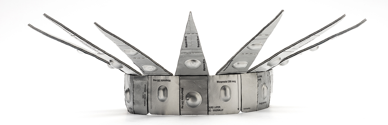 Eva van Kempen, Lady Liberty, from the Freedom as Luxury series, 2020, crown, expired abortion pills, PVC film, artificial leather, steel, spring steel, photo: Hugo Rompa Eva van Kempen, Lady Liberty, from the Freedom as Luxury series, 2020