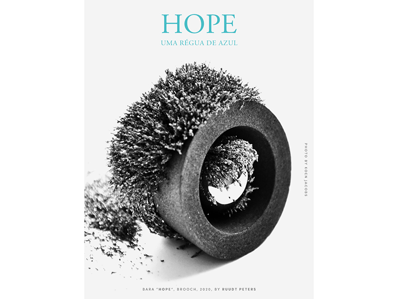 Ruudt Peters, Bara “Hope,” 2020, brooch, photo courtesy of Galeria Reverso