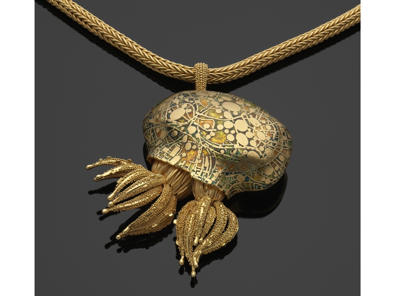 Polyp Colony, John Paul Miller (American, 1918–2013), 1995, pure gold, 18-karat gold, enamel, Daphne Farago Collection, reproduced with permission, photo © Museum of Fine Arts, Boston Polyp Colony, John Paul Miller