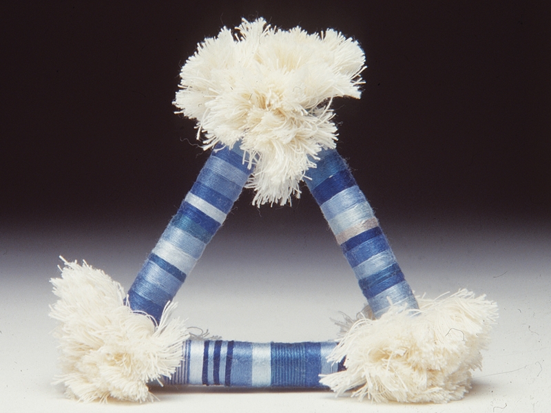 Caroline Broadhead, Cotton Bracelet, 1977, photo: Peter Mackertich Caroline Broadhead, Cotton Bracelet