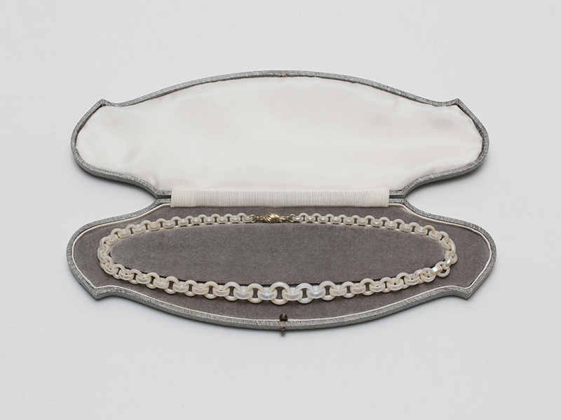 Lin Cheung, Pearl Necklace—Graduated, 2017, necklace, freshwater pearls, gold, reconditioned vintage case, necklace 406.5 mm lon Lin Cheung, Pearl Necklace—Graduated