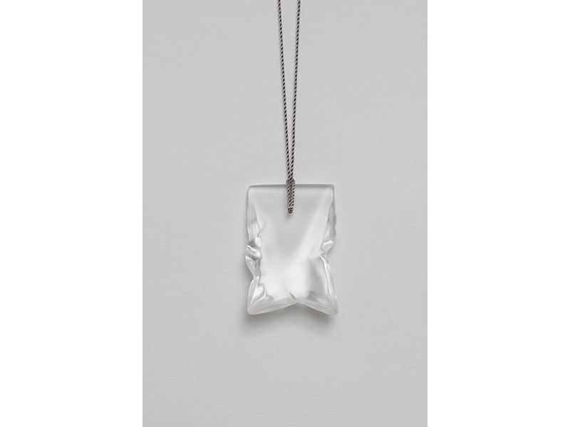 Lin Cheung, Keep—Old Pearl Necklace, 2018, pendant, rock crystal, 62 x 42 x 20 mm, photo: artist Lin Cheung, Keep—Old Pearl Necklace