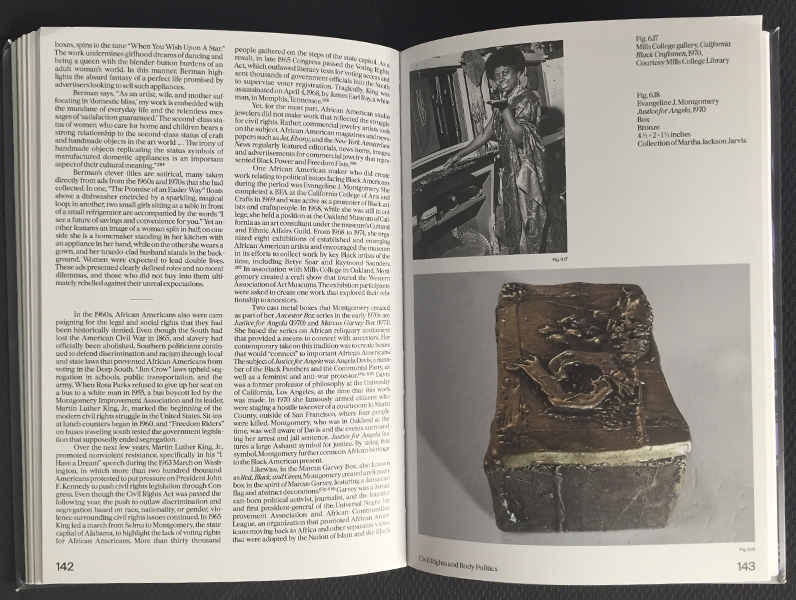 Pages 142–143 of the book In Flux, photo: Nathalie Mornu Pages 142–143 of the book In Flux