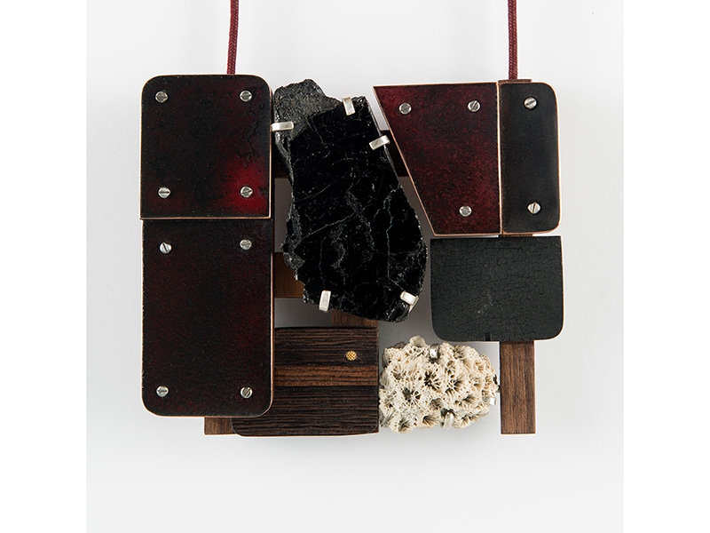 Anne Léger, Back to Dark, 2016, necklace, wood, silver, copper, enamel, steel, coral, tourmaline, 95 x 110 x 25 mm, photo: Thomas Tveter Anne Léger, Back to Dark
