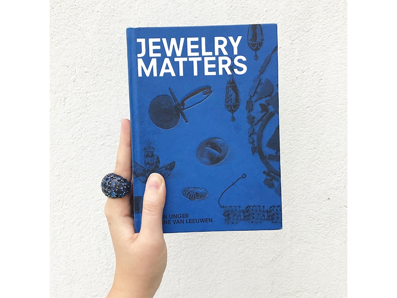 Jewelry Matters, by Marjan Unger and Suzanne Van Leeuwen, and a ring from TJL Collection, 2018, photo: Jo Viemeister