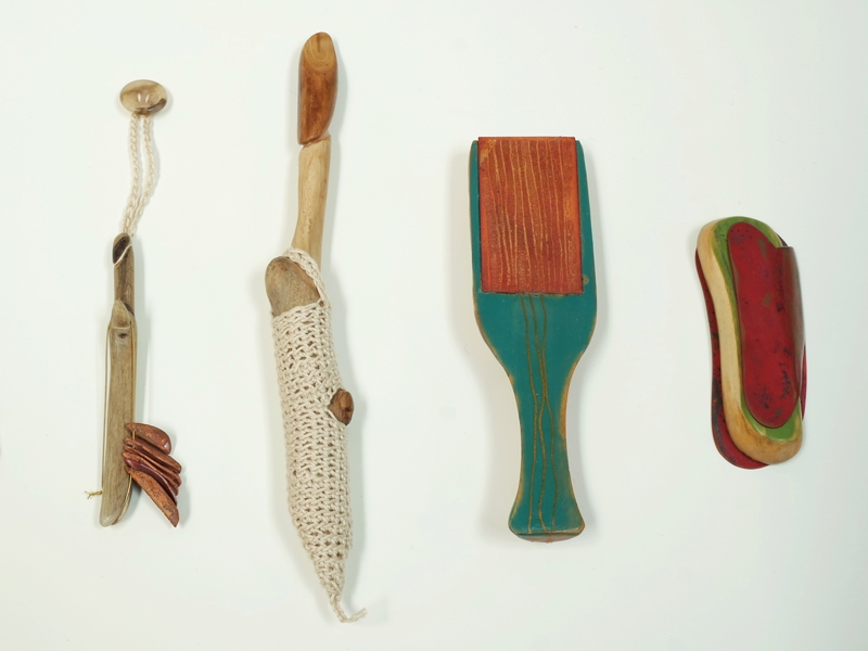 Deborah Lozier, Artifacts, 2013, objects, found wood, enamel and patina on copper, brass wire, encaustic wax, copper thread, button, 203 x 203 x 13 mm, photo: artist Deborah Lozier, Artifacts