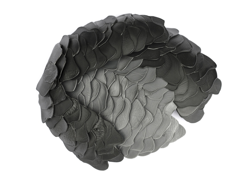 Karin Roy Andersson, Shale IV, 2017, recycled plastics (flower pots, soap bottles), thread, steel, 140 x 110 x 35 mm, photo: artist Karin Roy Andersson, Shale IV