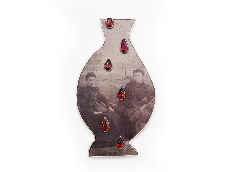 Bettina Speckner, The Vase Brooch