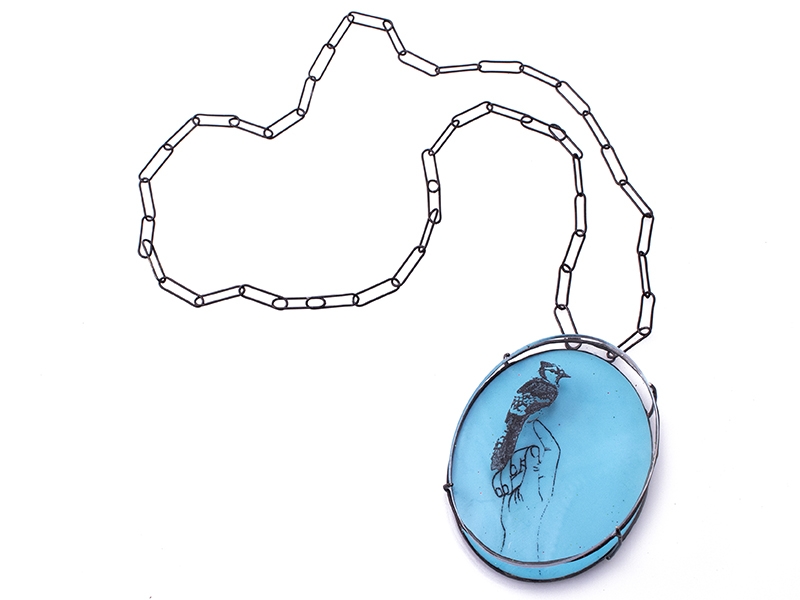 Kelly Jean Conroy, Perch, 2018, necklace, laser-etched turquoise, laser-etched acrylic, sterling silver, 559 mm long, pendant 76 x 51 x 38 mm, photo: Erica Bello Kelly Jean Conroy, Perch
