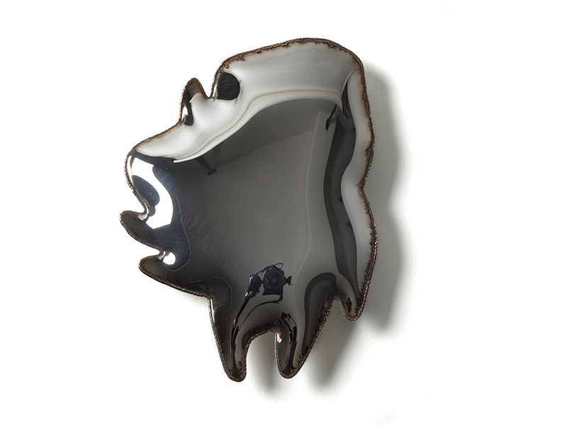 Shachar Cohen, from the series Rated R, 2018, brooch, stainless steel, 125 x 90 x 15 mm, photo: Mirei Takeuchi Shachar Cohen, from the series Rated R