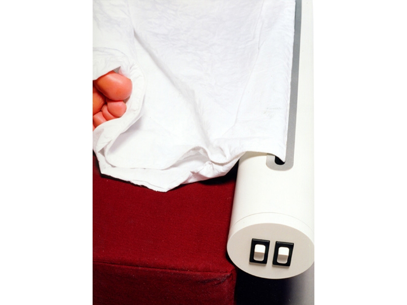Noam Toran, The Sheet Stealer, object, 2001, photo: Frank Thurston Noam Toran, The Sheet Stealer