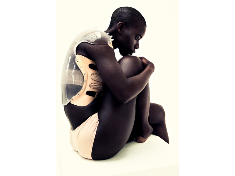 Annelie Gross, Defects, 2013, silver, leather, acrylic, photo: Daniel Evans and Brendan Baker Annelie Gross, Defects