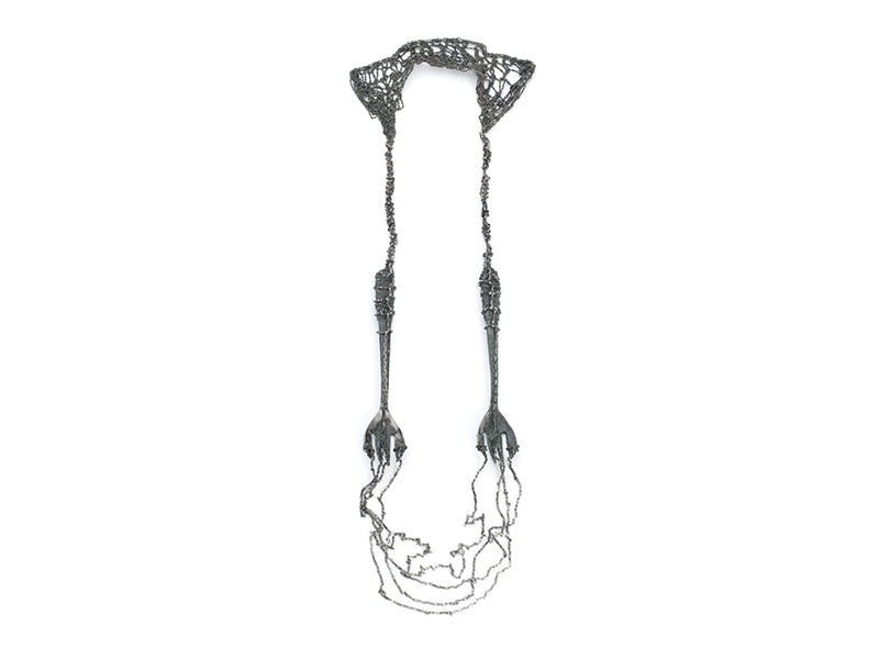 Liana Pattihis, Side by Side, from the series To Mend My Broken Heart, 2018, necklace, silver chain, silver-plated dessert forks, enamel, 101 cm, photo: artist Liana Pattihis, Side by Side