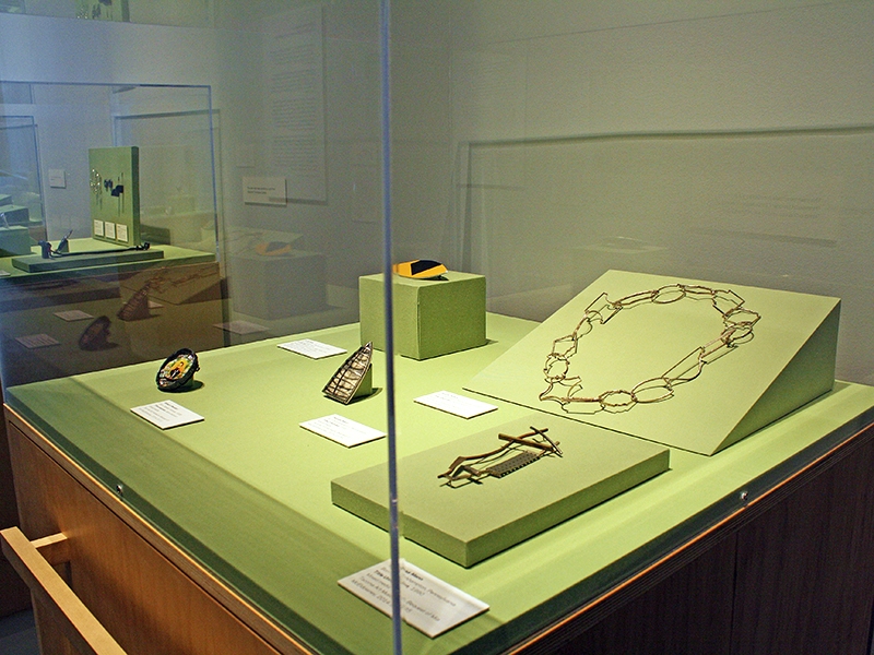 Exhibition view, Well-Worn Narratives: The Mia McEldowney Jewelry Collection, 2016–2018, Tacoma Art Museum, Tacoma, WA, USA, photo: unknown Exhibition view, Well-Worn Narratives
