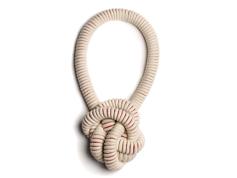 Eleanor Bolton, Large Knot Necklace, 2010, cotton rope, yarn, 500 x 200 x 30 mm, photo: artist Eleanor Bolton, Large Knot Necklace