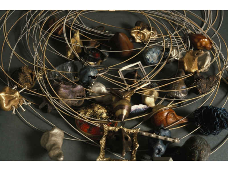 Keith Lewis, 35 Dead Souls, 1992–1993, electroformed pendants, varying sizes between 40- 60 mm, photo courtesy of Rotasa Foundation Keith Lewis, 35 Dead Souls