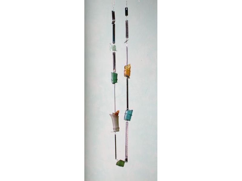Bernhard Schobinger, Flaschenhalsfragmente Okinawa 1, 2013, glass, saw blades, stainless steel, 762 mm long, photo courtesy of Rotasa Foundation Bernhard Schobinger, Flaschenhalsfragmente Okinawa 1