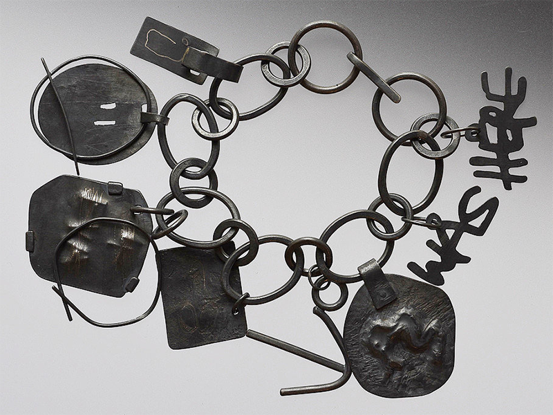 Vanessa Arthur, Pompeii to Parkvale Grafitti Charm Bracelet, 2017, oxidized sterling and fine silver, 215 x 50 x 10 mm, photo: Michael Couper Vanessa Arthur, Pompeii to Parkvale Grafitti Charm Bracelet