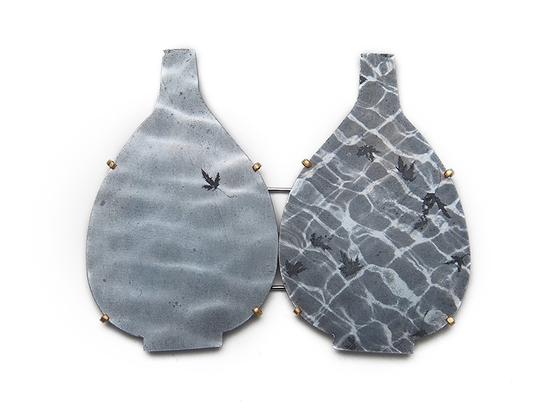 Bettina Speckner, Untitled, 2014, brooch, photo-etching on zinc, silver, gold, 67 x 55 mm, photo courtesy of the artist Bettina Speckner, Untitled