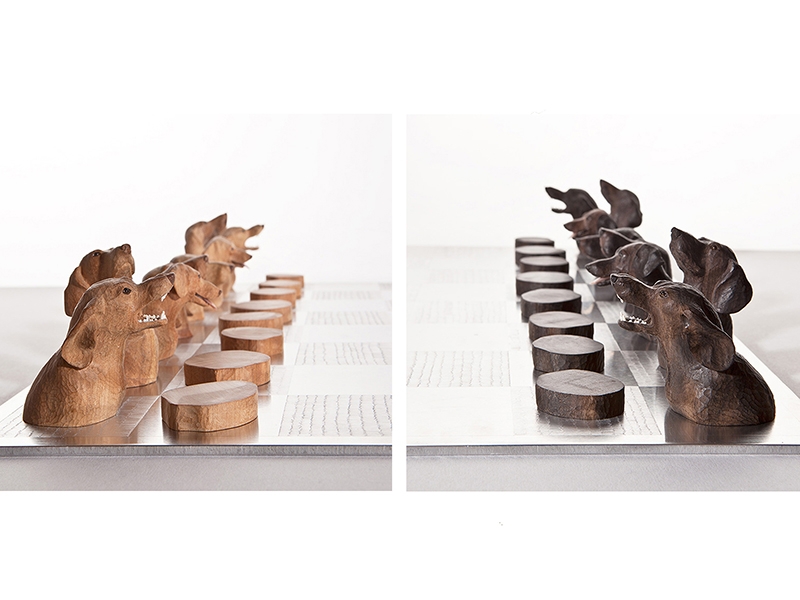 Jutta Kallfelz, Untitled, 2007–2008, chess set, cherry wood, ebony, tiger's eye, mother-of-pearl, ivory, aluminum, board: 500 x 500 x 4 mm, black king: 45 x 42 x 50 mm, white king: 45 x 47 x 50 mm, photo: Manos Meisen Jutta Kallfelz, Untitled