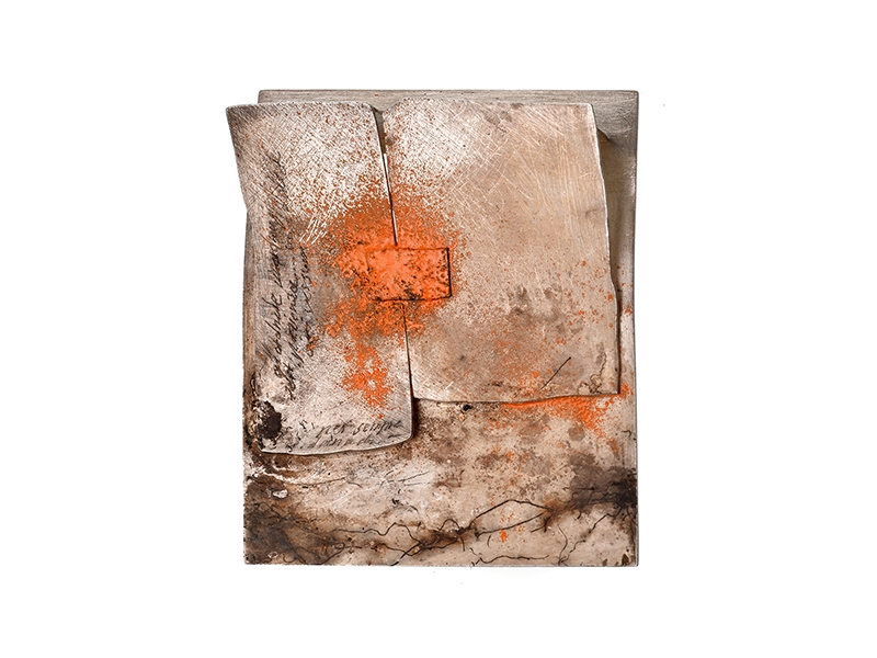Heidemarie Herb, Panta Rhei, from the Minipictures series, 2018, brooch, silver, pigment, 70 x 60 x 20 mm, photo courtesy of the artist Heidemarie Herb, Panta Rhei