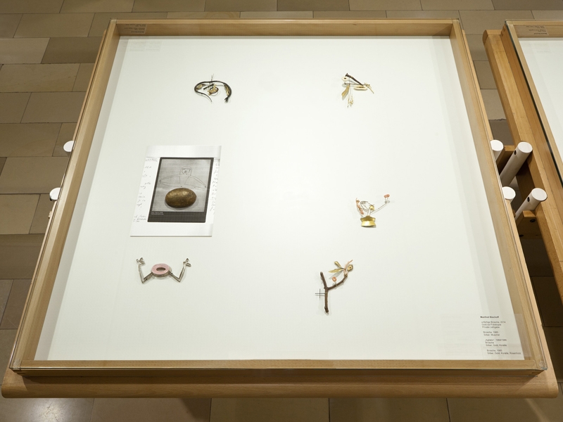 Exhibition view, Tribute to Manfred Bischoff, 2017, early work by Manfred Bischoff from 1984–1986, and (on the left) his last unfinished piece, from 2014, Handwerkskammer München, photo: Wilfried Petzi Exhibition view, Tribute to Manfred Bischoff, 2017