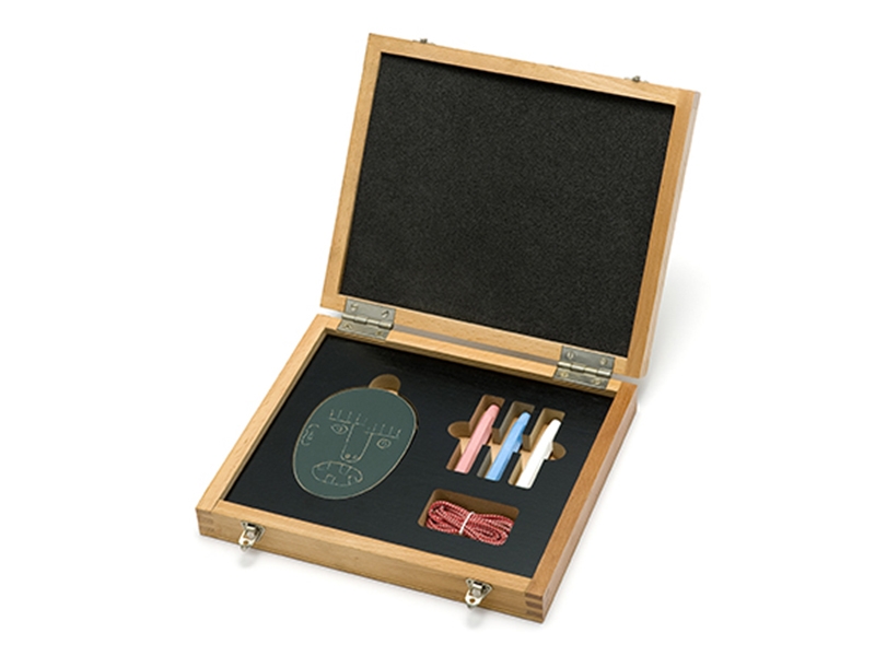 Sungho Cho, Draw as Desire Jewelry Kit Box, 2019, pendant, MDF, sterling silver, water chalk, string, paint, ready-made box, pendant 75 x 110 x 15 mm, box 240 x 20 x 50 mm, photo courtesy of ATTA Gallery Sungho Cho, Draw as Desire Jewelry Kit Box