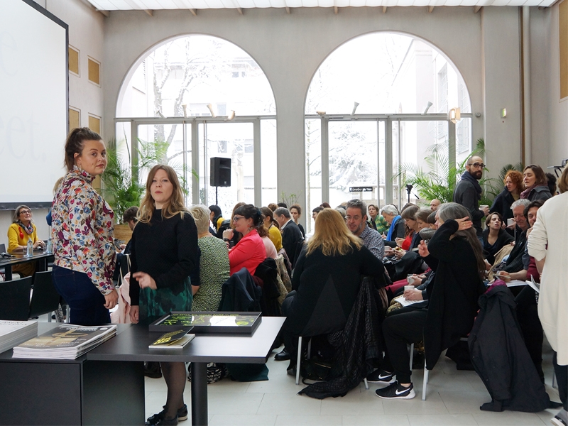 The audience at The Meet, 2016, a symposium organized by Art Jewelry Forum in partnership with Current Obsession and Norwegian Crafts; Villa Stück, Munich, photo: Benjamin Lignel The Meet, 2016, a symposium organized by Art Jewelry Forum in partnership with Current Obsession and Norwegian Crafts