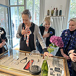 Next stop was the “Vienna Jewelers” pop-up exhibition curated by Sonja Bischur. (Left to right) Edie Nadler, Bischur, unknown, Ann McEldowney, and Sara Sant’Ambrogio, photo: Yvonne Montoya