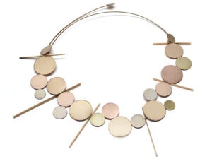 Betty Cooke, Neckpiece, 1988, gold, Collection of JoAnn Hayden, © Betty Cooke