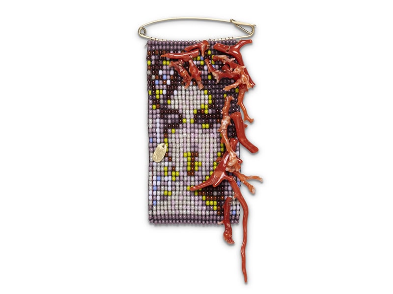 Geraldine Fenn, Untitled collaboration with Marigold beadwork collective, 2025, brooch in 18-karat gold, glass beads, vintage coral, silk thread, photo courtesy of the artist