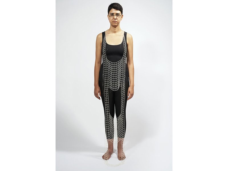 Martina Bucci, Contemplation of Three Bodies, 2024, body piece/necklace in glass beads, cotton thread, photo: artist