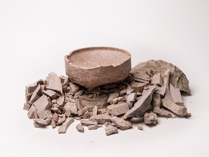 Katharina Dettar, 78,8%, 2016, object in steatite stone, flip book, photo: Guillem Trius
