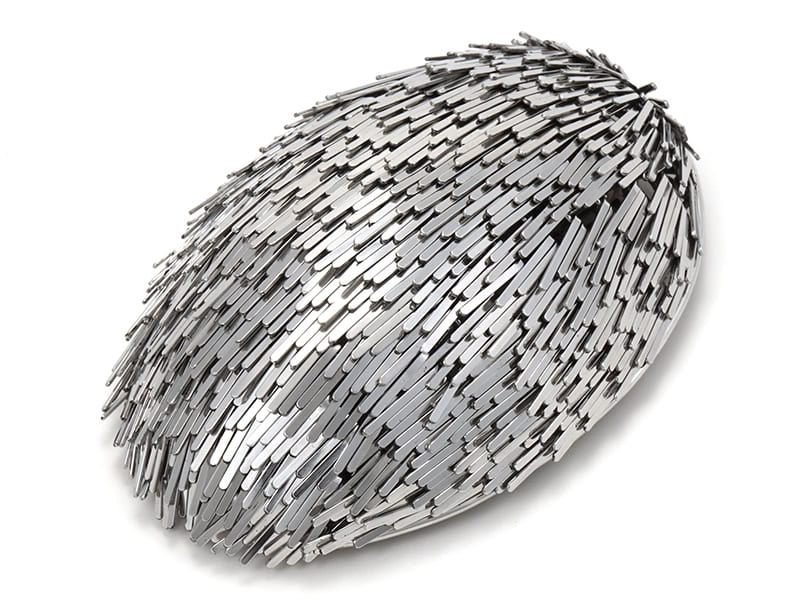 John Sullivan, Distortion No.1, 2022, brooch in stainless steel, electronics, 3 x 2 x 1 inches (76 x 51 x 25 mm), photo courtesy of Gravers Lane Gallery